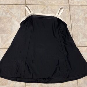 T womens Roamans solid black built in bra plus size swim dress size 20W.  EUC